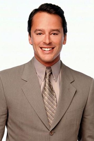Gil Bellows